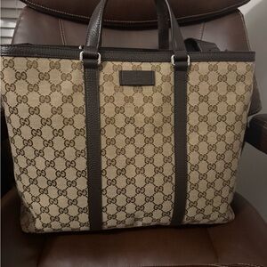 Gucci Cream and Brown Briefcase with Iconic Design. New with crossbody.